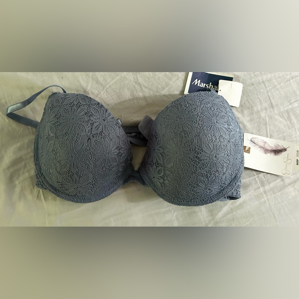 Jessica Simpson size 38C bra